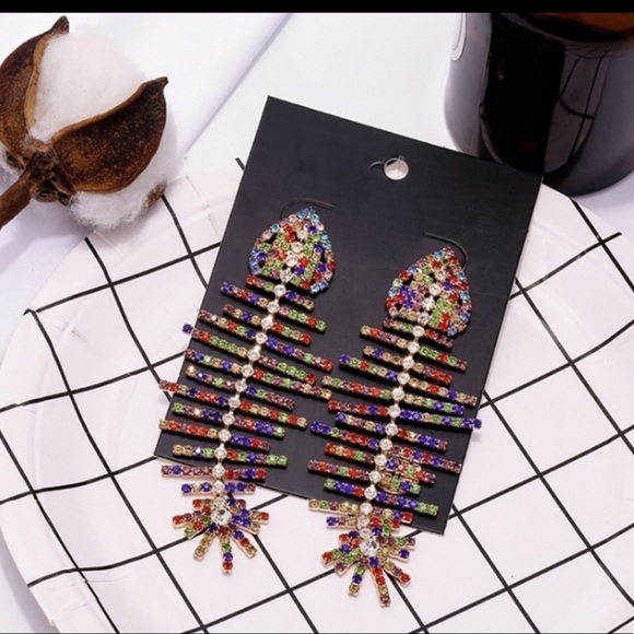 TIERED multicolored rhinestone earrings. - Picture 1 of 3
